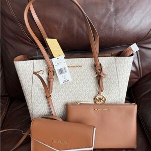 Michael Kors Cream and Tan Tote Bag Set
